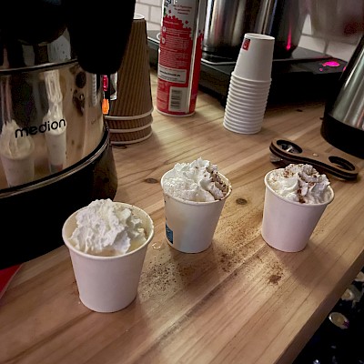 Nachtwächter mit Sahnehaube und Zimt (Privataufnahme)